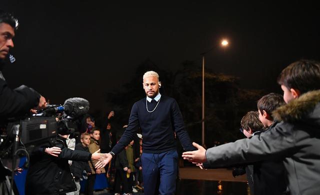 九游体育app-巴黎圣日耳曼发布备战花絮；官宣日战术微调；法联杯任务艰巨；资深球员宣示担当的简单介绍